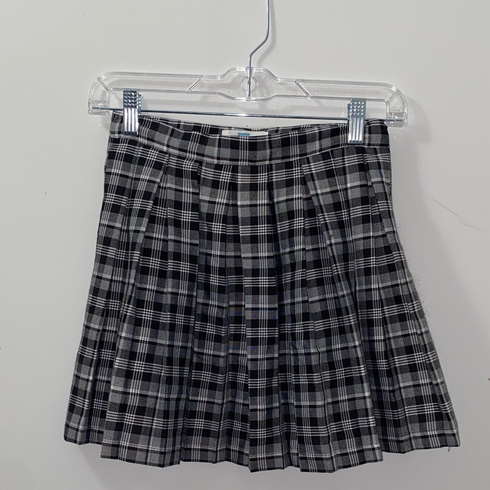 Chic Plaid Skater Skirt in Black and Gray